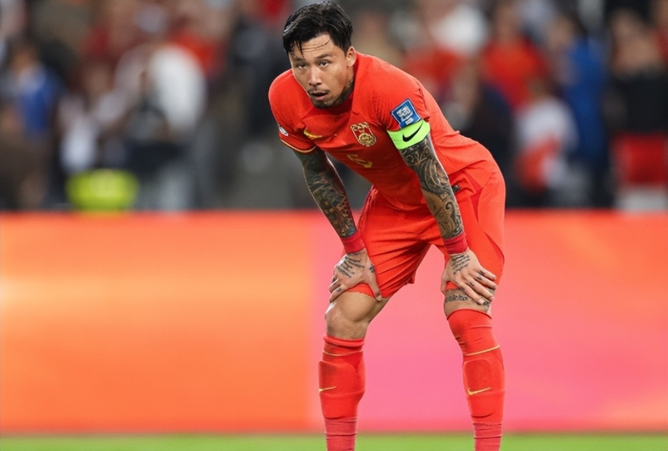 吕文君作为, mNcv, 他也获得了