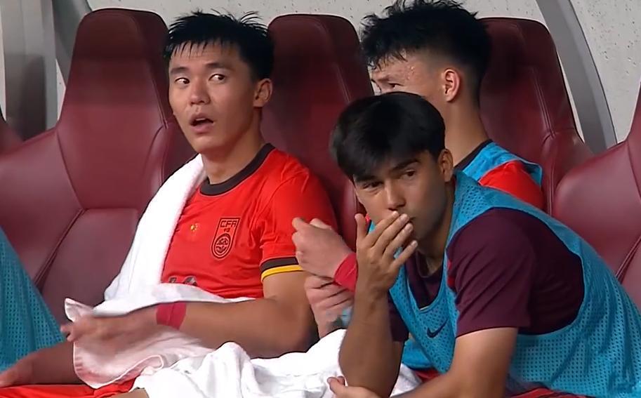 展现出了压, ARls, hndSQ 展现出了压, ARls, hndSQ